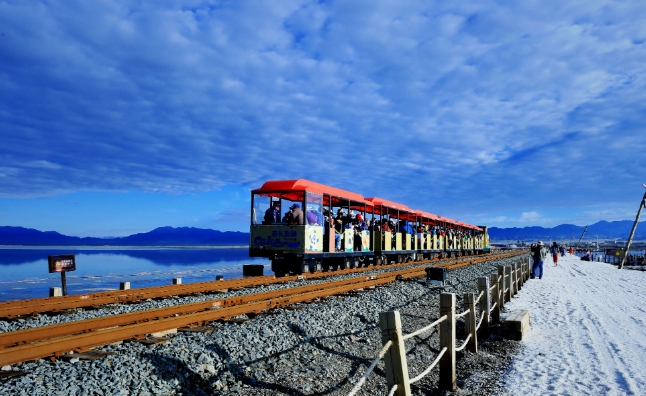 去青海旅游需要注意什么，青海值得去的景点