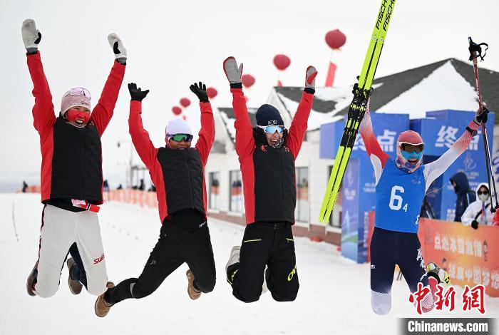 “十四冬”自由式滑雪 孔凡钰空中技巧摘金